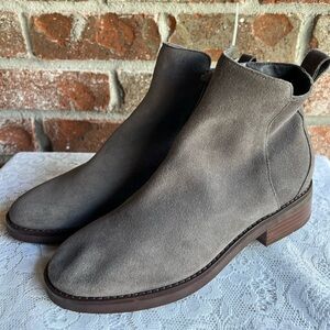 NWT - Cole Haan River Chelsea Booties.size 6.5